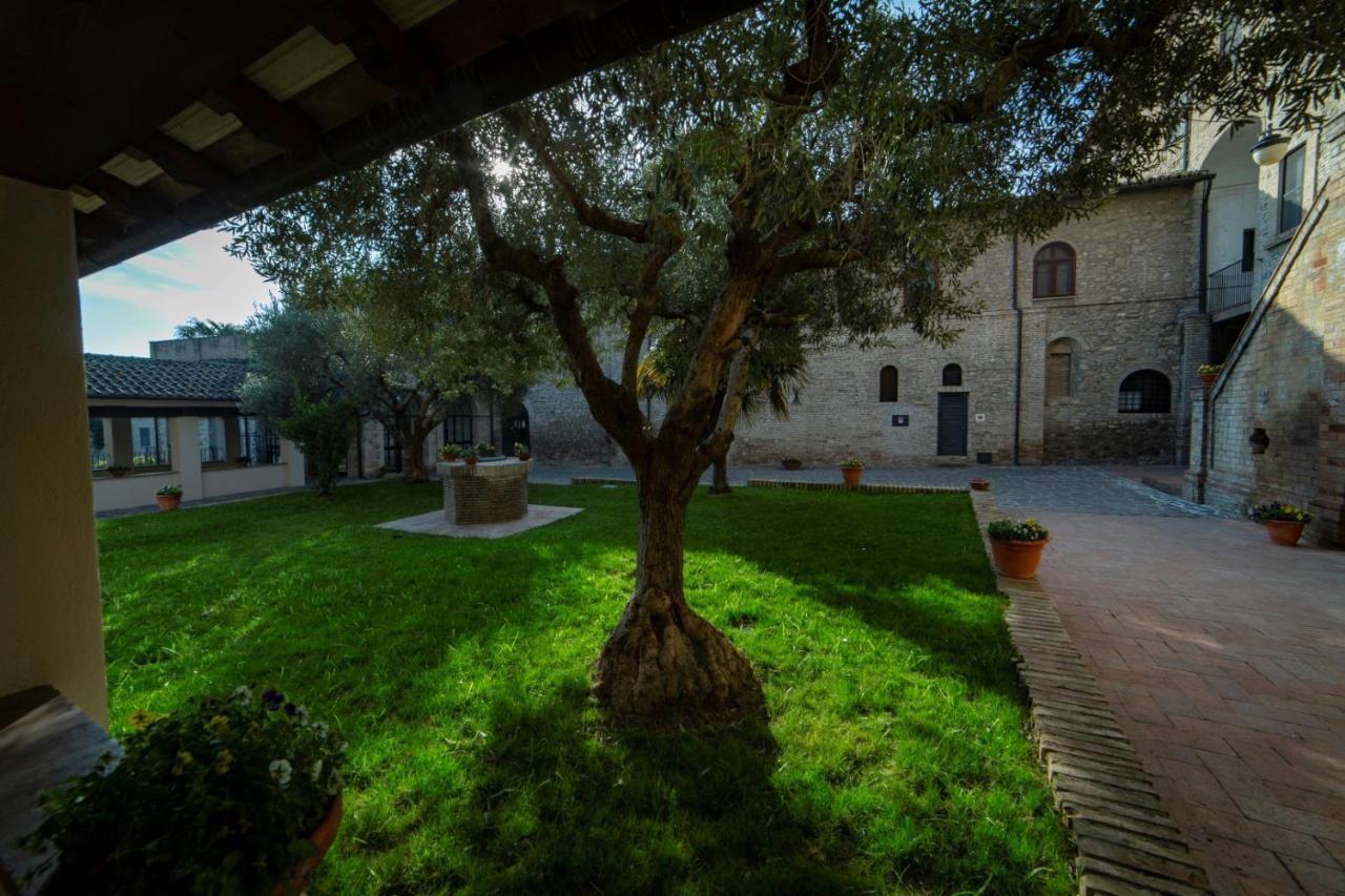 Il Monastero Di Bevagna Bed & Breakfast Eksteriør bilde