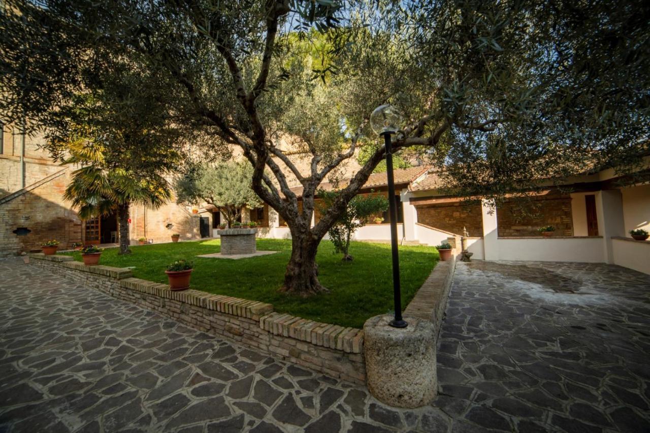 Il Monastero Di Bevagna Bed & Breakfast Eksteriør bilde