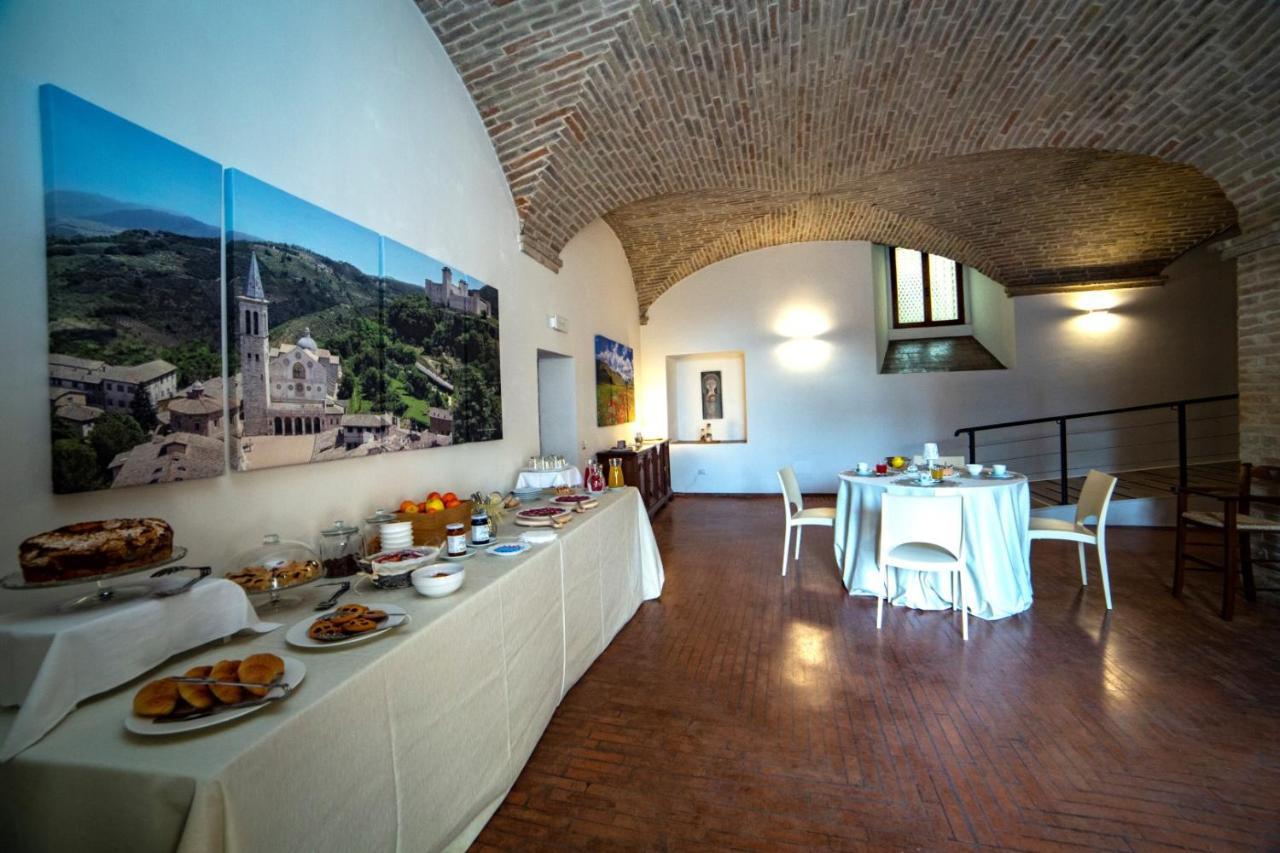 Il Monastero Di Bevagna Bed & Breakfast Eksteriør bilde
